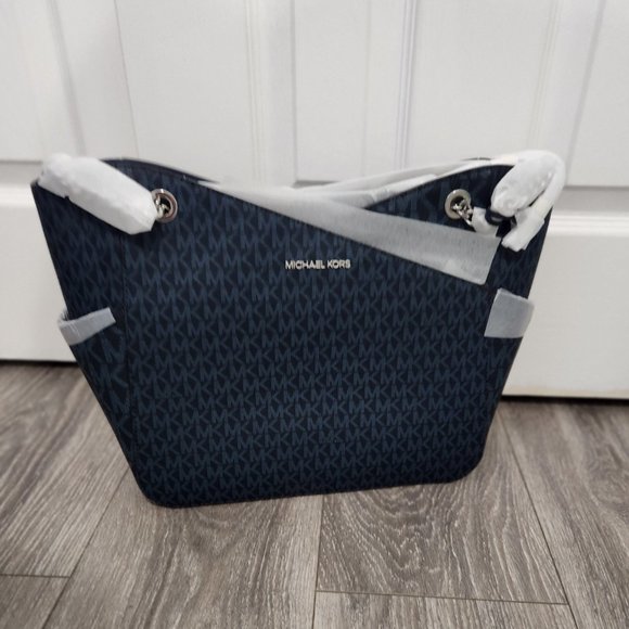 Michael Kors Jet Set Large Logo Shoulder Bag - Picture 7 of 9